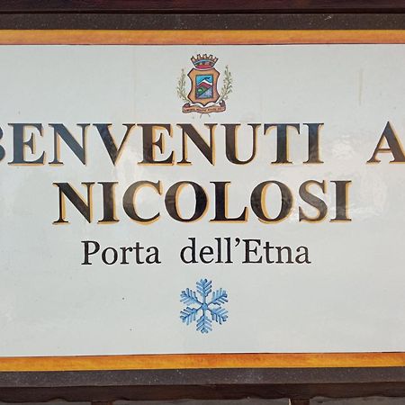 La Casa Di Ary Alle Pendici Dell'Etna Nicolosi Exteriör bild
